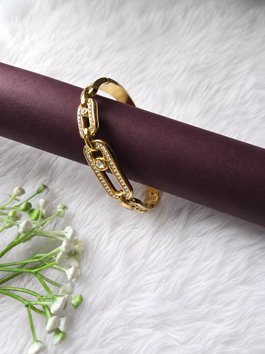 Elegant Crystal Link Bracelet ✨