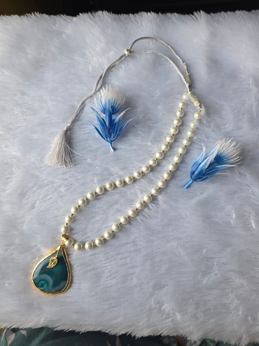 Agate pendant pearl long necklace