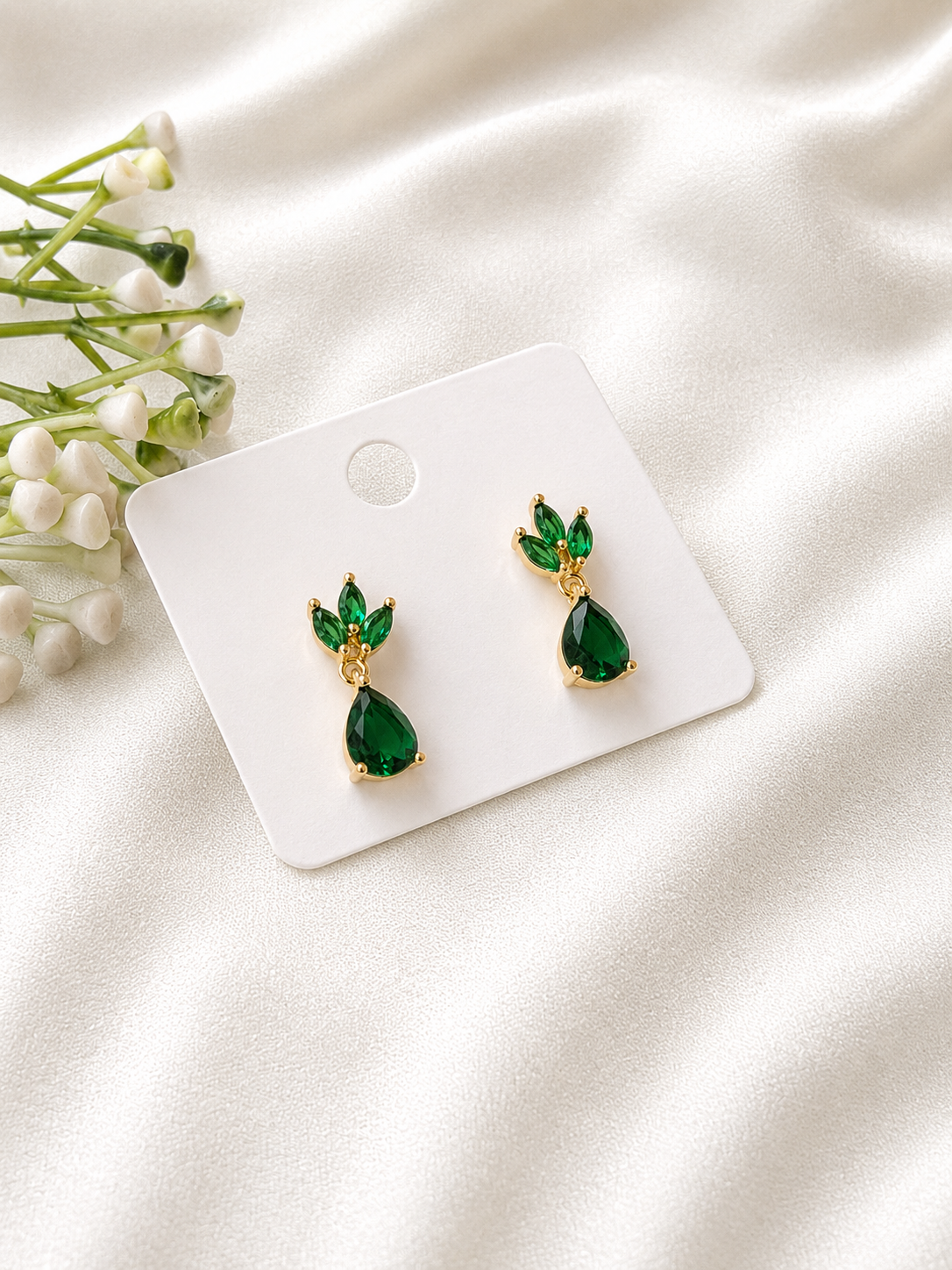 Green emerald leafdrop earring