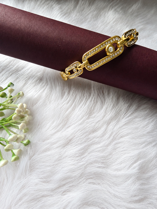 Elegant Crystal Link Bracelet ✨