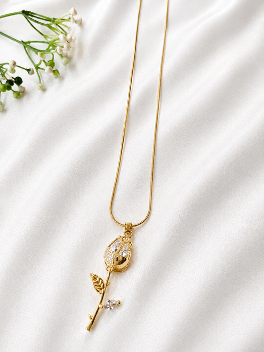 Rose chain pendant